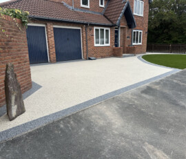 Wheelchair accessible resin bound driveway showcasing a non-slip, smooth finish with excellent grip.